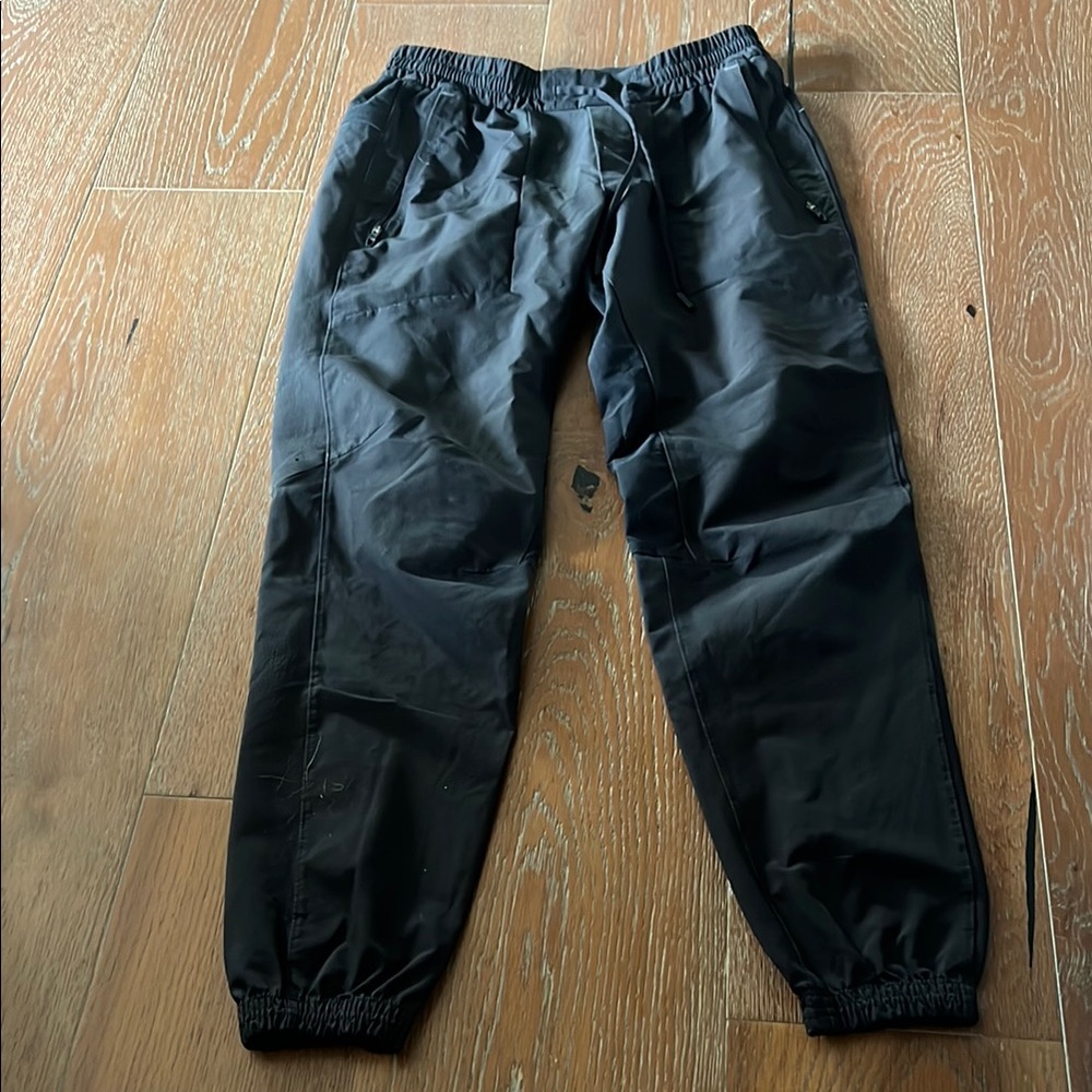 Lululemon Athletica Black Jogger Sweatpants with Elastic Cuffs